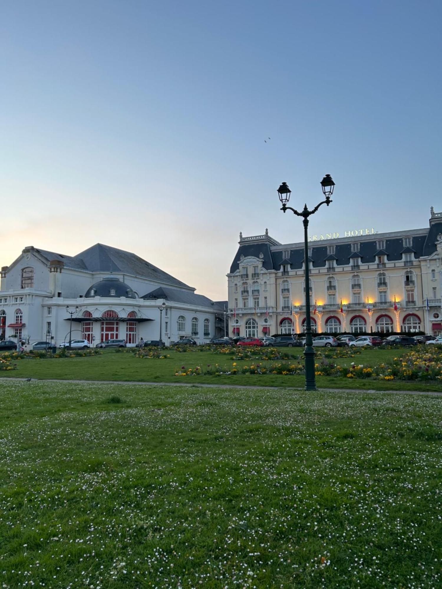 Le Coquillage Bleu, Charmant 2 Pieces, Proche Plages Et Commerces กาบูร์ก ภายนอก รูปภาพ